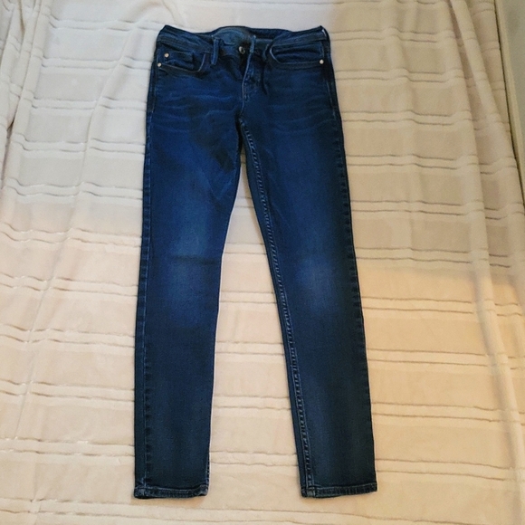Guess Skinny Jeans - Picture 2 of 3